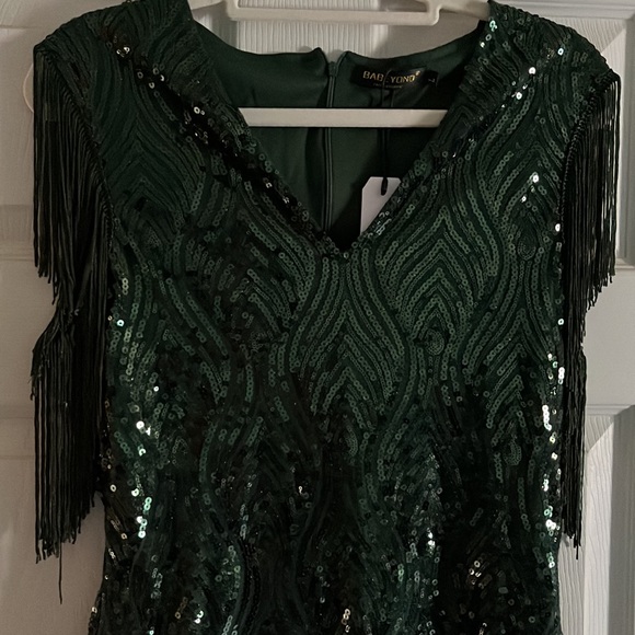 Flapper style party dress! Dark green sequin dress. Size large - Picture 2 of 3